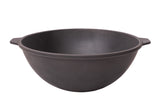 Cast iron pot with lid